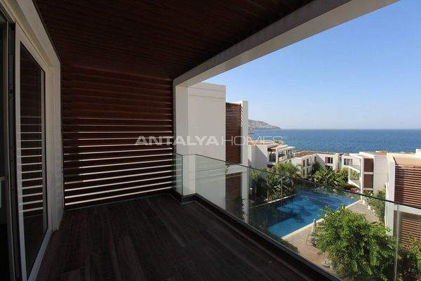 Apartments in a Complex with a Private Bay in Bodrum Kucukbuk