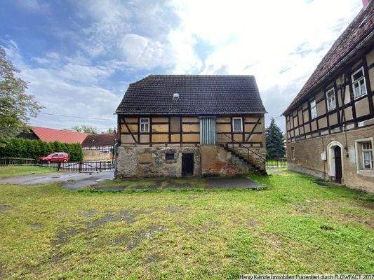 Seiten- bzw Nebenhaus