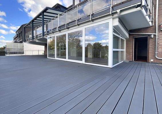 Wintergarten und Terrasse