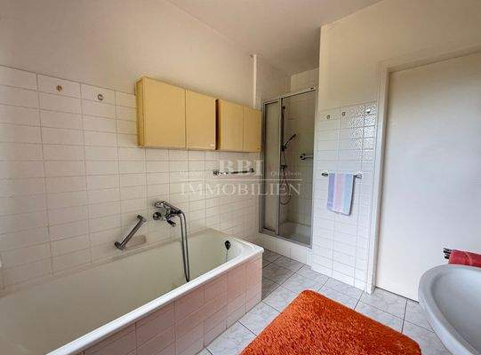 Vollbad im Erdgeschoss