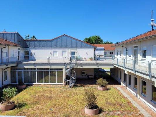 Blick auf Lichthof und 2. OG