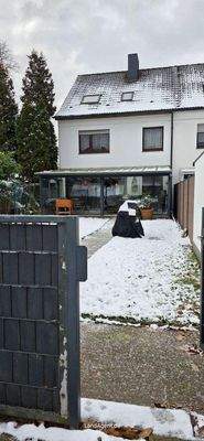 Zugang Garagen zum Garten