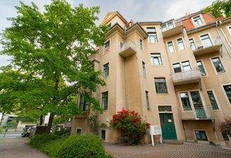 Rückansicht mit Eingang