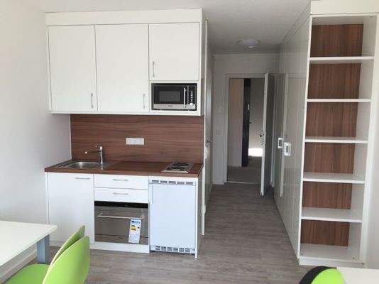 Blick auf Küche und Flur