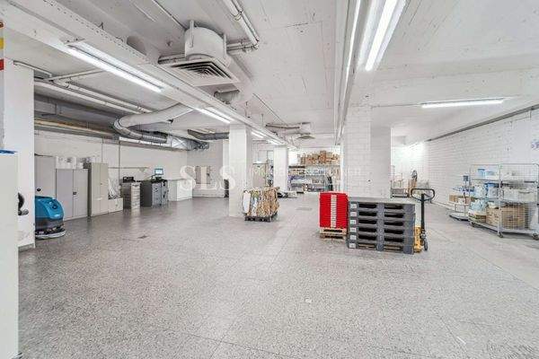 Ankermieter dm Lagerfläche