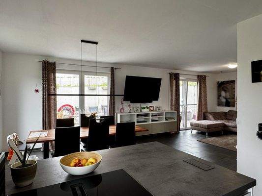 Erdgeschoss - Wohnzimmer…