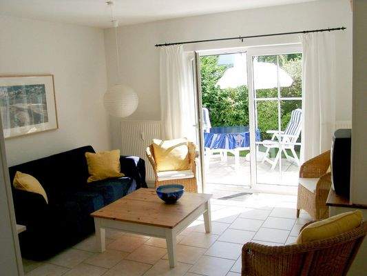 Wohnzimmer mit Terrasse