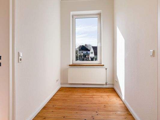 6. Mögliche  Ankleide_Büro.jpg