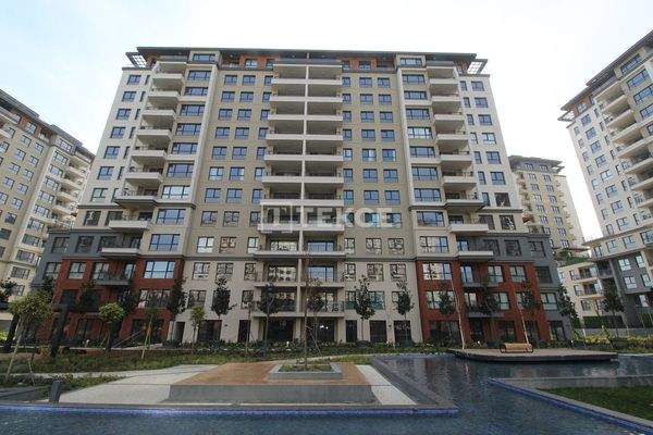 Flats with Swimming Pool in Istanbul Beylikduzu