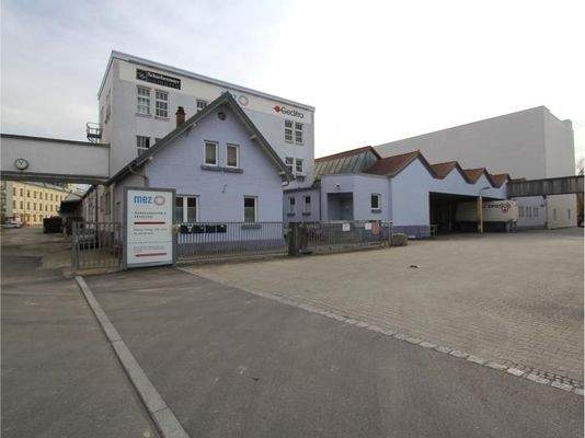 Hauptgebäude Salach