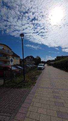 Straße/Parkflächen