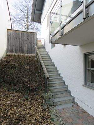 seitlicher Zugang zur ELW und in den Garten 