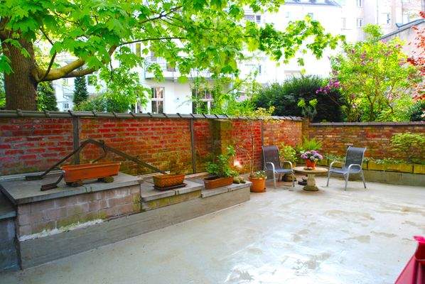 Hinterhof, Patio im EG