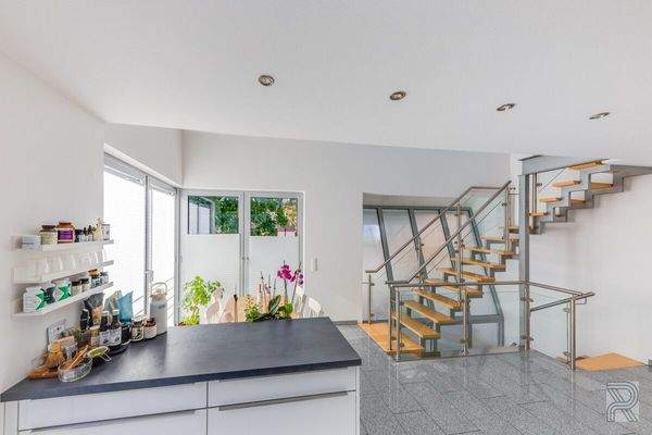 Einbauküche & Essbereich