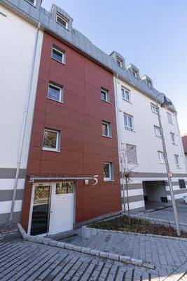 Objektansicht mit Eingang