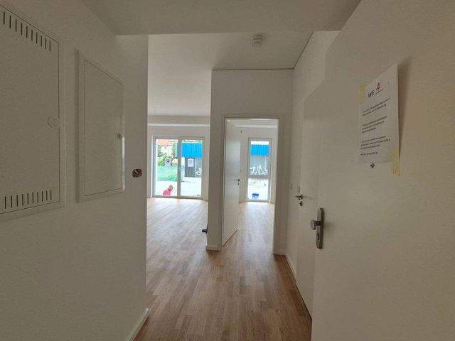 Schicke 2-Zimmerwohnung mit Parkett, Balkon, Einbauküche u. Fußbodenheizung - Photo 5