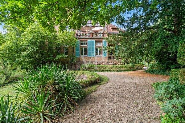 Blick auf das Haus von der Hinterseite 