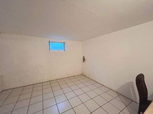 KG-Einliegerw. Keller.JPG