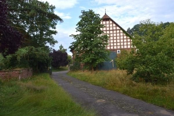 Tor vom Dorfplatz