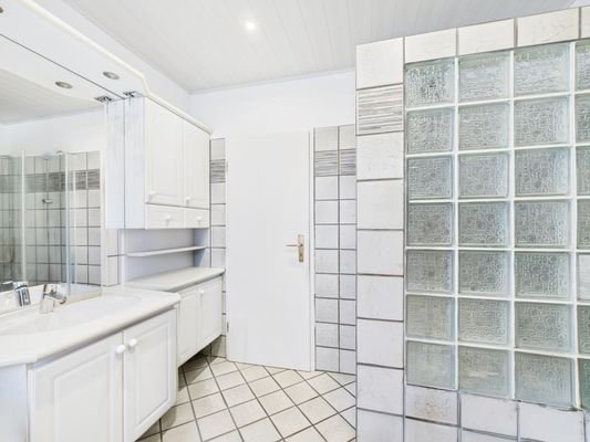 Badezimmer Erdgeschoss