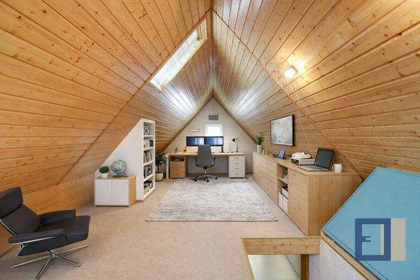 Dachgeschoss BEISPIEL