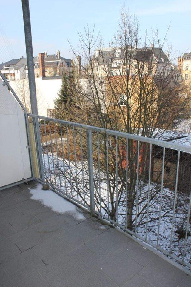 ++ großzügige 2 Zimmer-Wohnung , Balkon, Eckbadewanne EBK ++ - Foto 5