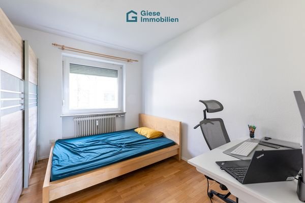 Kinderzimmer möbliert