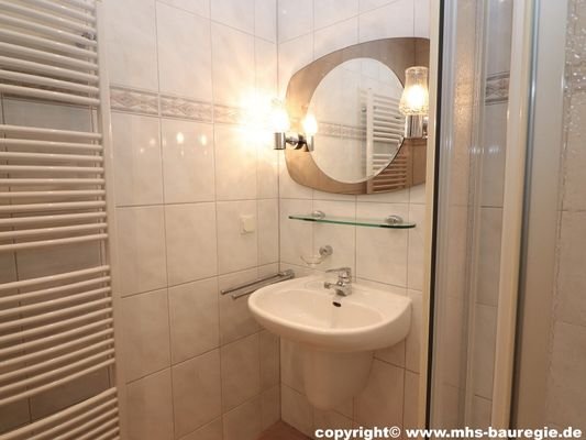 Bad Dachgeschoss Ansicht 2