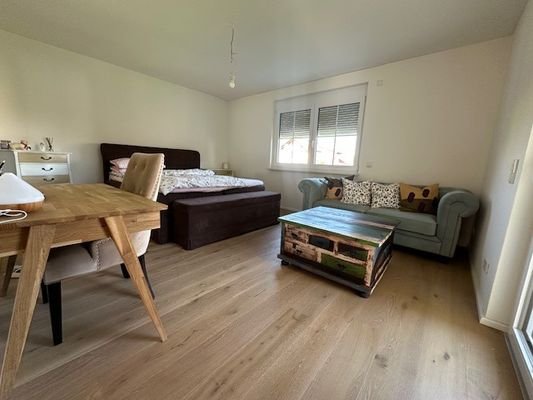 11) Schlafzimmer groß OG