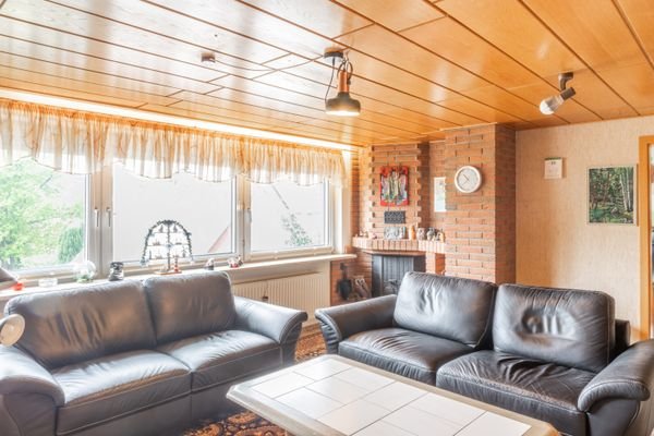Zimmer mit Kamin OG
