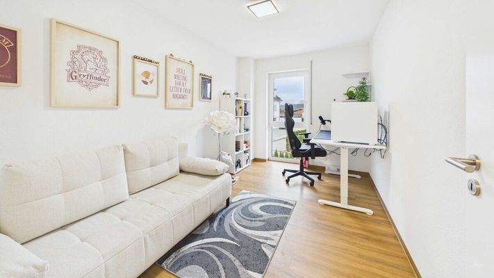 Kinderzimmer / Büro