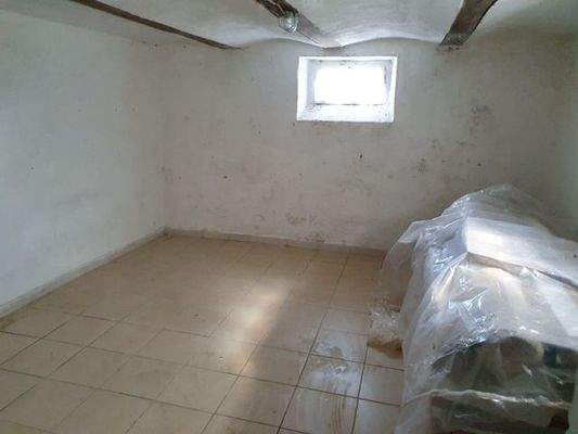 Treppenabgang zum separaten Keller