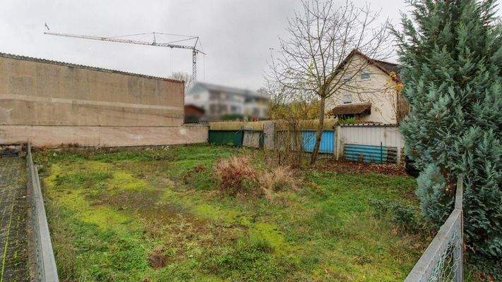 Baugrundstück Vorderansicht