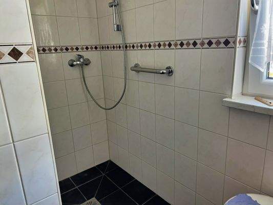 Bad mit Dusche