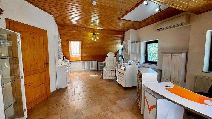 OG Kinderzimmer 2 (2).JPEG