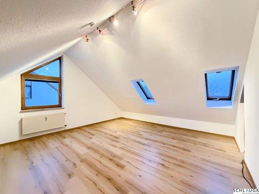 Galerie mit kleinem Abstellraum - Bild 3