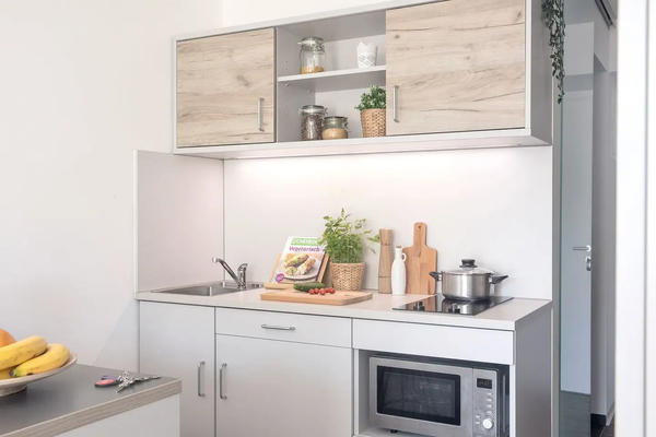 THE FIZZ Hannover Room 2.jpg