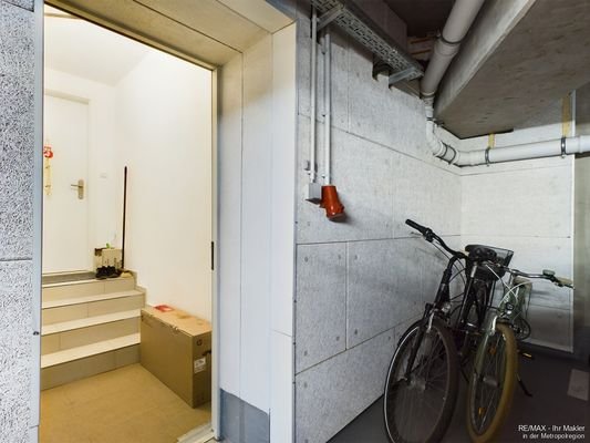 Steckdose Stellplatz und Hauszugang