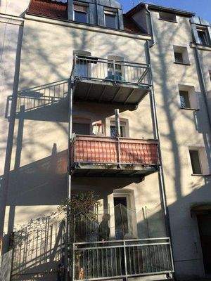 Rückansicht mit Balkon