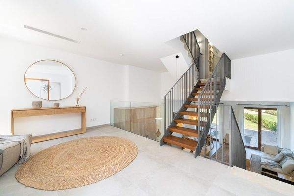 Neubau-Reihenhaus mit Bergblick zum Verkauf in Fornalutx, Mallorca