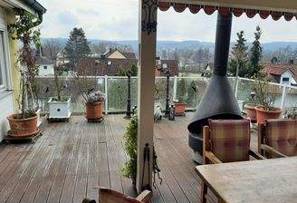 große Terrasse nach Süden ausgerichtet