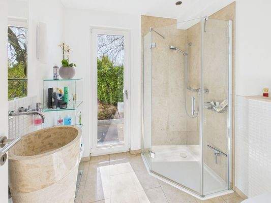 Weiteres Tageslichtbad