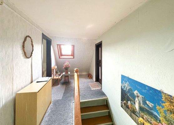 Helle Galerie im Dachgeschoss