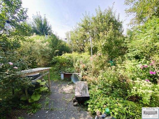 Ausblick vom Gartenhäuschen