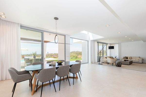 Photo: Villa in Marbella East