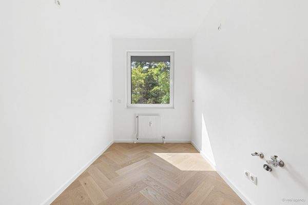 2025-08-26-S01333-013