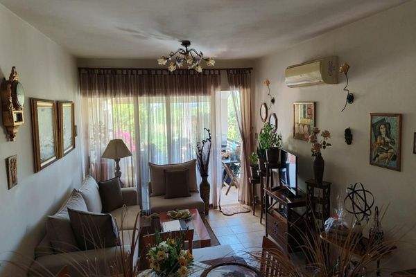 Kreta, Pirgos Psilonerou: Schönes Haus in toller Anlage in Strandlage zu verkaufen