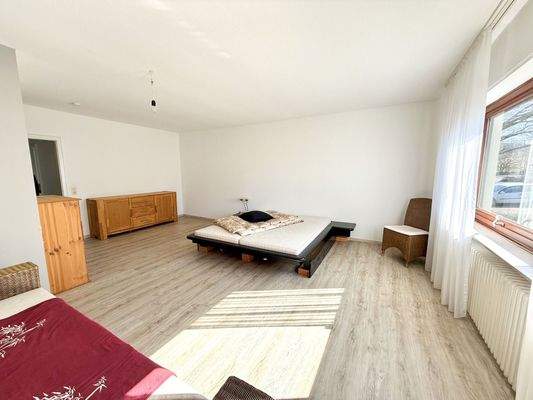 OG Großes Schlafzimmer