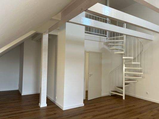 Zimmer mit Galerie im OG