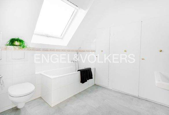 Badezimmer im Dachgeschoss
